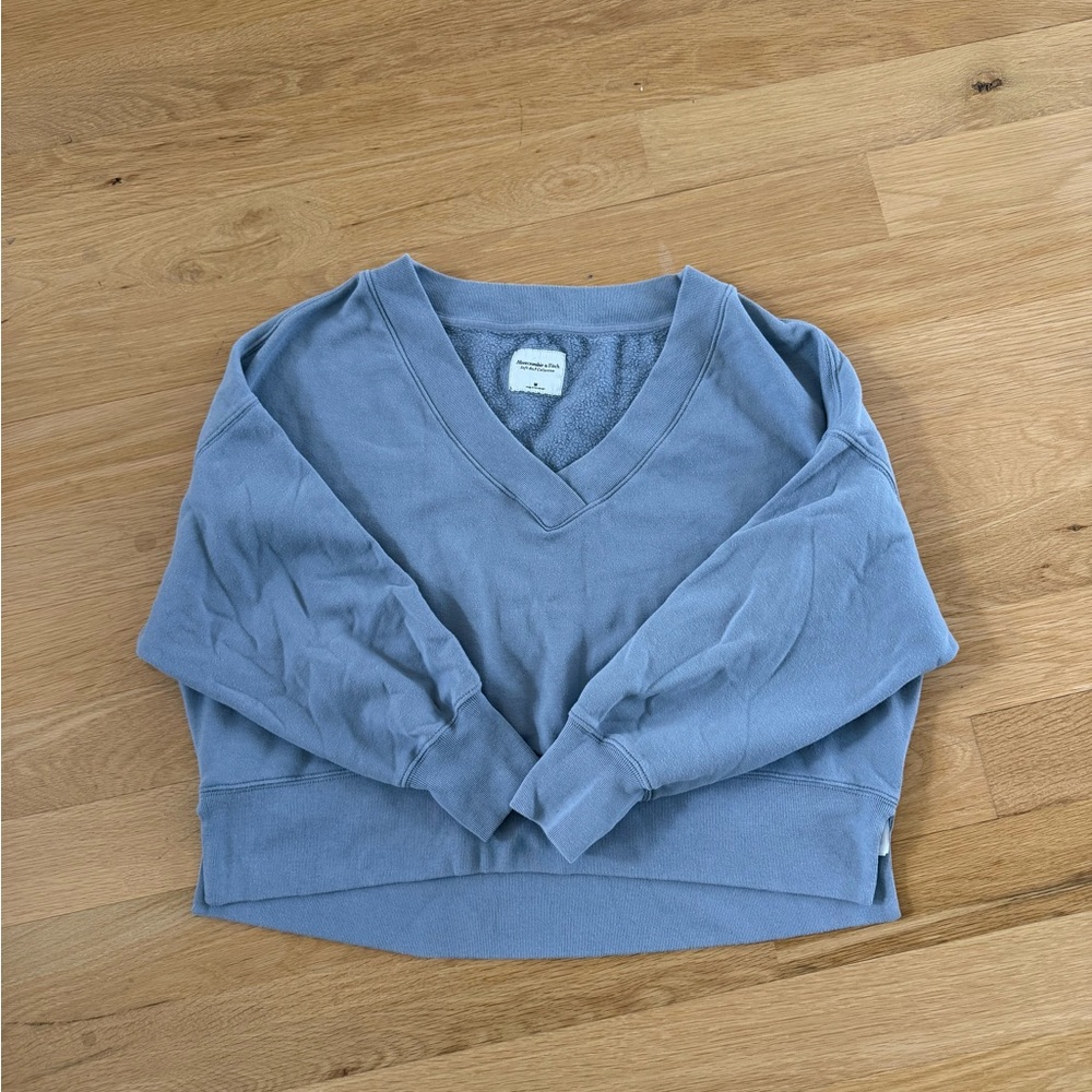 Abercrombie & Fitch Oversized V-Neck Sweater